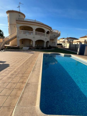 Villa with pool Playa Flamenca
